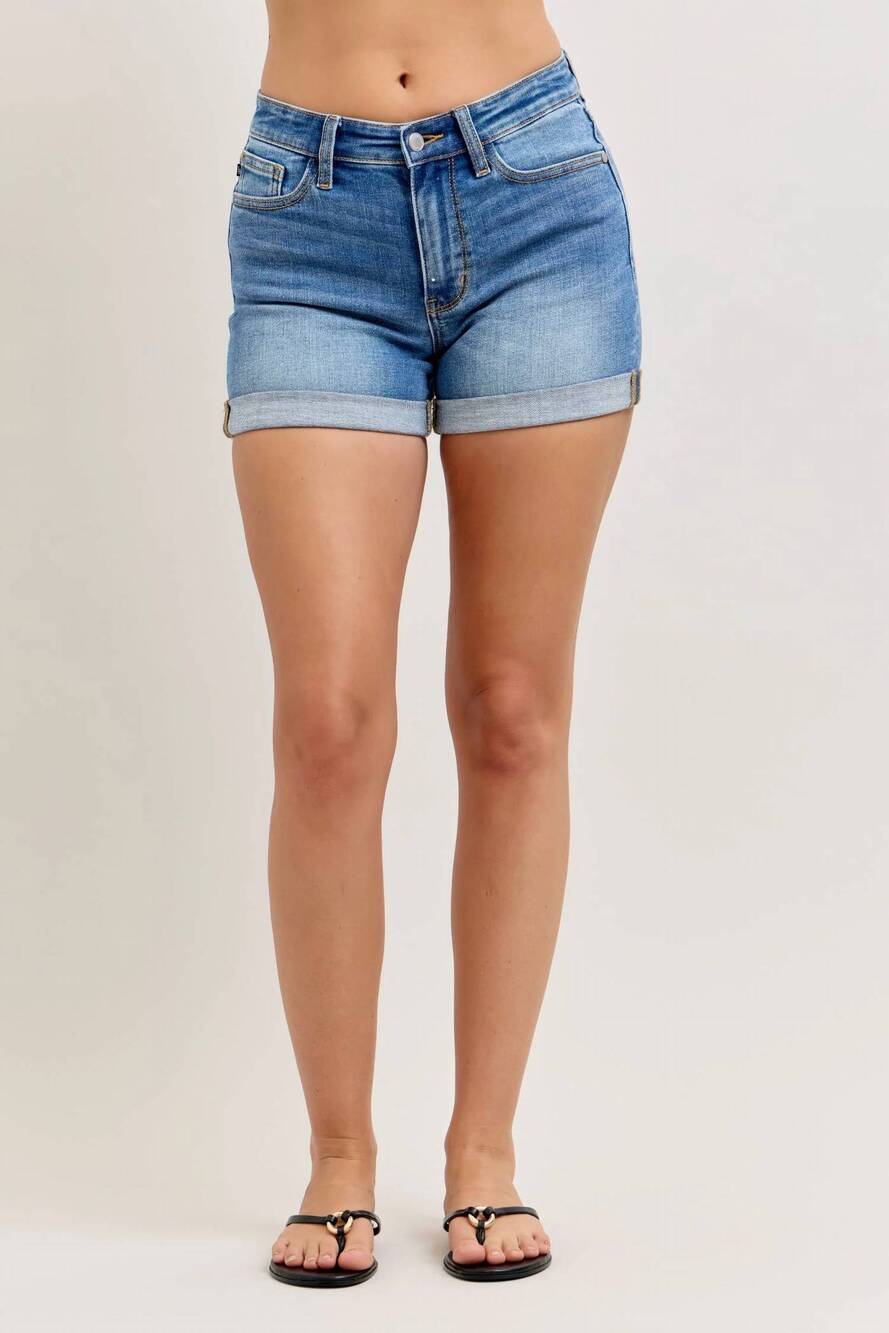 NEW JUDY BLUE cuffed slim shorts in blue